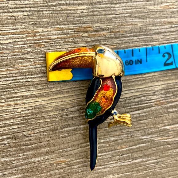 Vintage 90s Swirl Enamel & Rhinestones TUCAN BIRD Broach - Picture 6 of 6